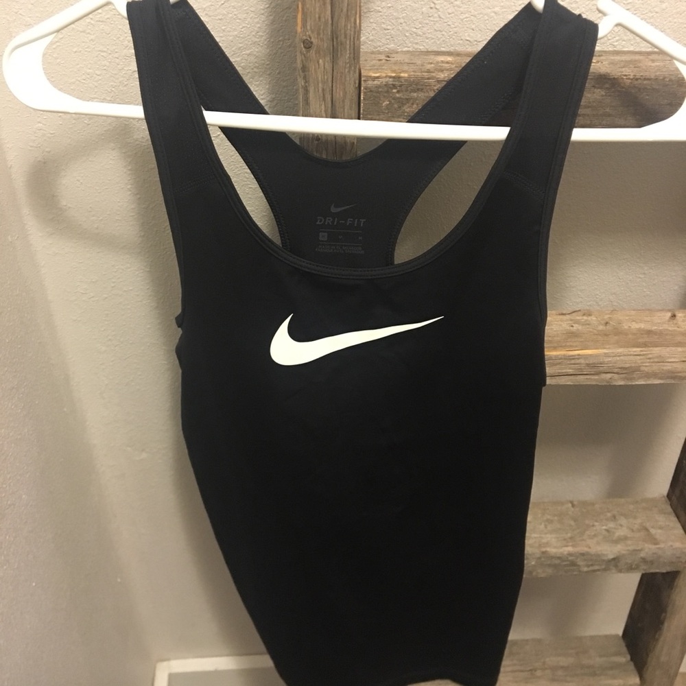Medium Nike Tank